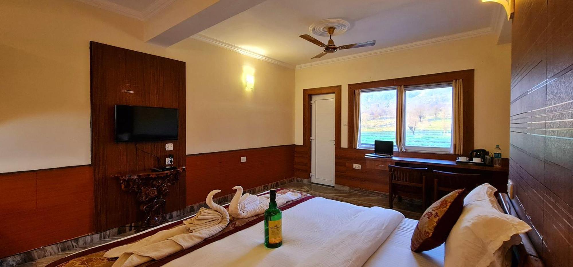 Hotel Samdupling Himalayan Brothers Дармсала Номер фото